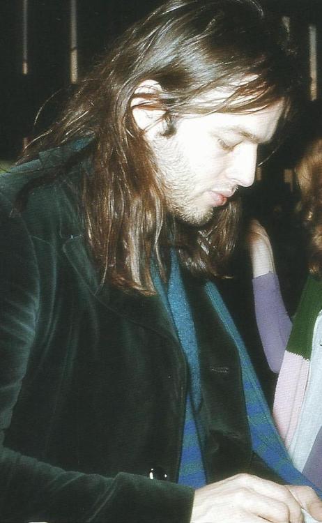 David Gilmour  Pink Floyd on tour in Japan, March 1972. Photo by Koh Hasebe/Shinko Music Archives. 