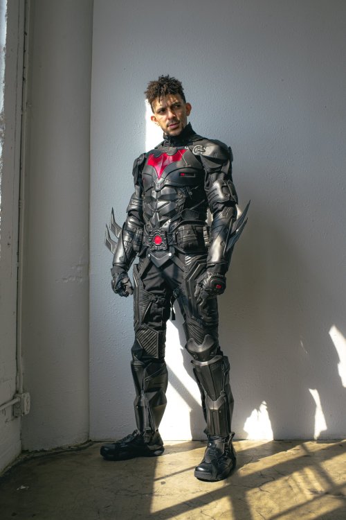 superheroesincolor:Batman Beyond #Cosplay by Khleo ThomasCosplayer instagram / twitter /  linktr.e