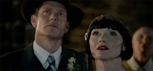 firesign23:the-girl-who-didnt-make-anysense:Jack, look!Miss Fisher’s murder Mysteries 3x08UGH, STOP 