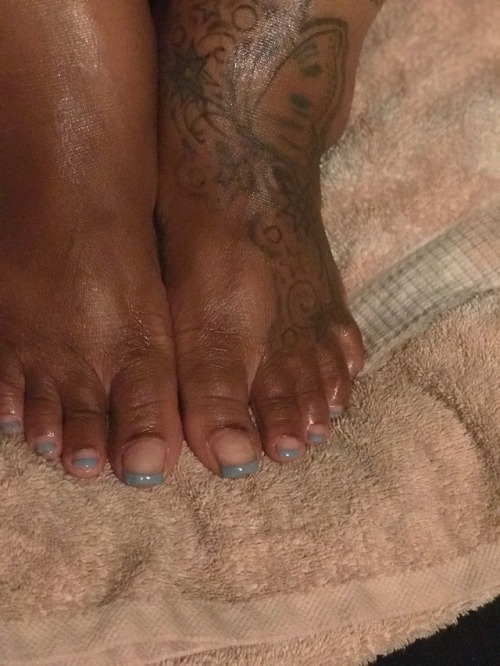 inlovewithprettytoes: Wife’s Toes