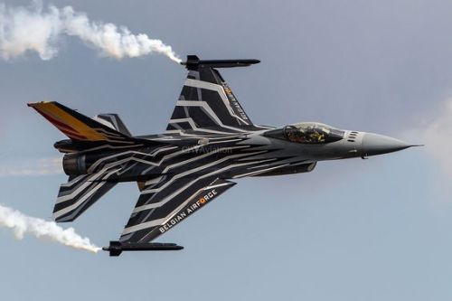 F-16 fighting falcon solo display team,Belgian air force