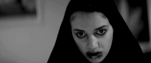 A Girl Walks Home Alone At Night 🖤🐈‍⬛