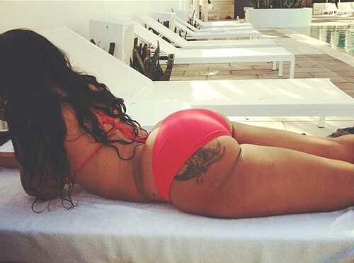 thycklikechocolate:  The Ass Post……