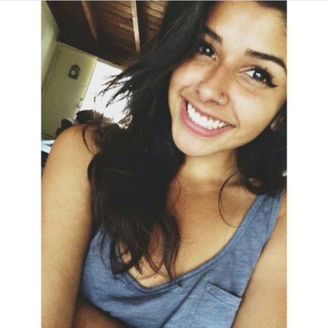 thebeautymyeyebeholds:  😊 by @peachasfuck http://ift.tt/1XR2PBp