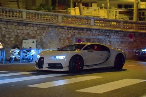 carspotdx: Bugatti Chiron | Photo Source: @gramssupercars on instagram