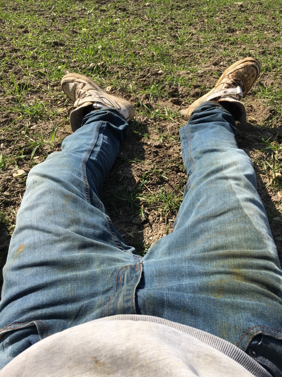 Outdoor, pissed jeans, shit and piss filled Nike AFOs II. Videos will follow ;)