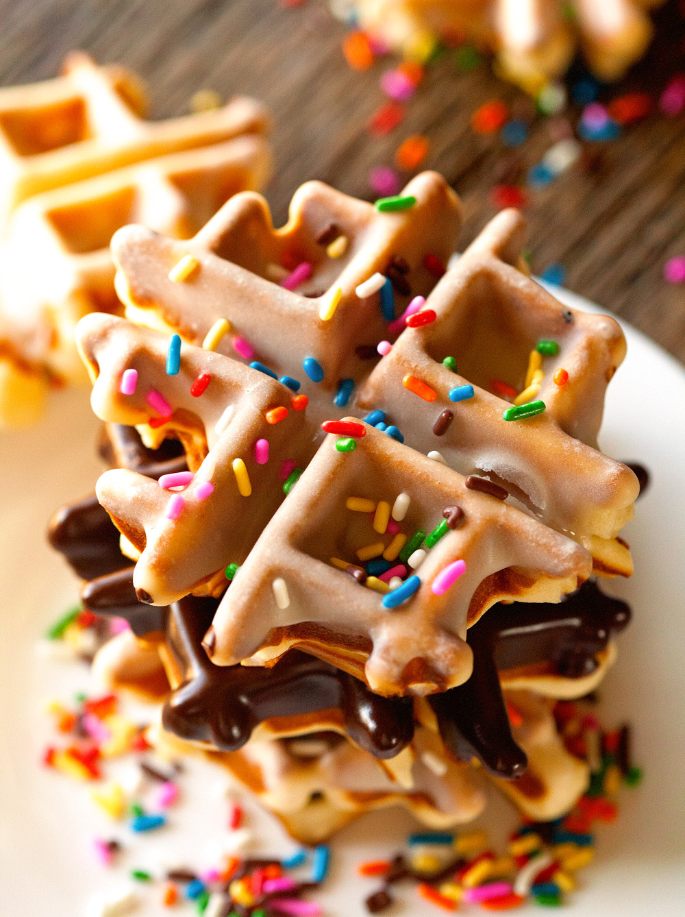 hotdamnitsbam:  confectionerybliss:  Real Deal Waffle Donuts | Deliciously Yum  Excuse…..