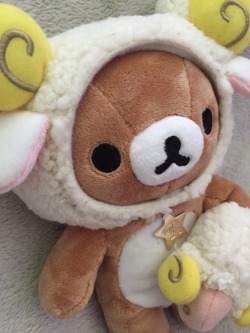 trucphoung:  my friend bought me this aries rilakkuma because I’ve been so into zodiac stuff lately ♈️💫 