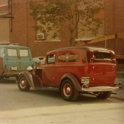 Check out this absolute #badassery ! Perfect #stance! Circa 1975 en route to the US Nats in Columbus