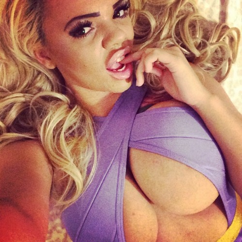 therealfakebimbos: Kayla Jasmine Morris The New Average