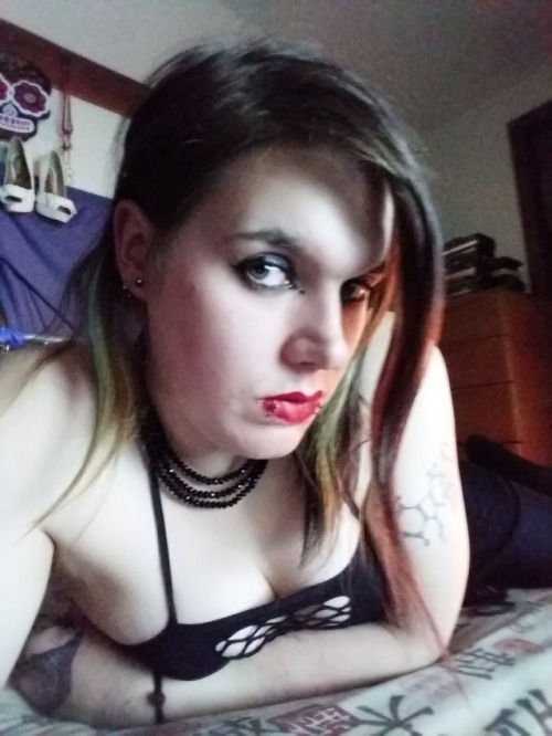 tenaciousconnection: Https://www.chaturbate.com/sofisins follow me there and wait for emails when I 