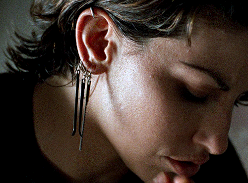 Gina Gershon As Corky In Bound (1996)