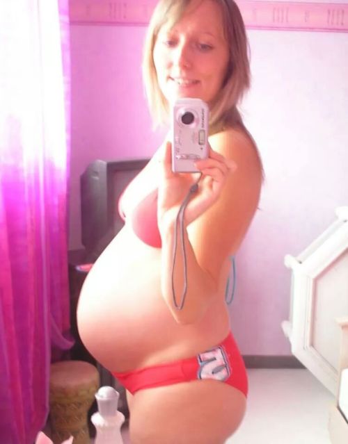 XXX  More pregnant videos and photos:  Violet photo