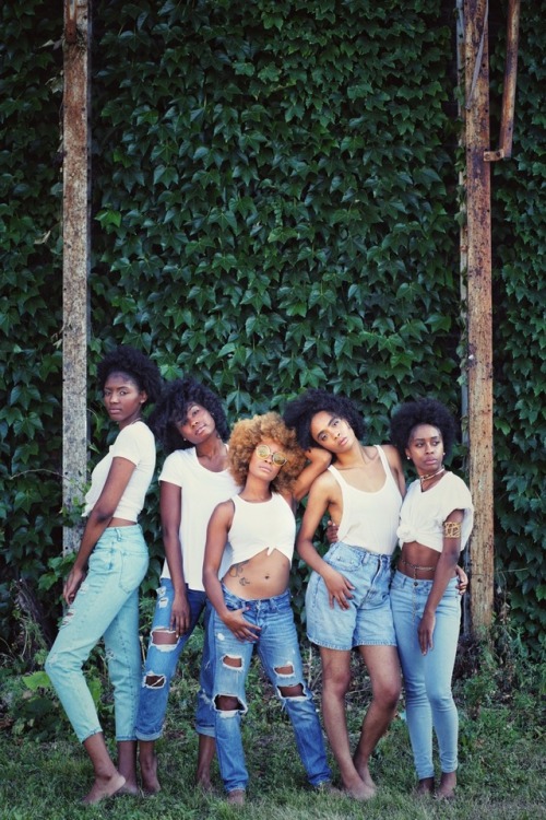 ashleydionneplanet:|| @by.matthewneal Models IG || @_livingforjasmine @traapcat @___runwaybeauty___ 