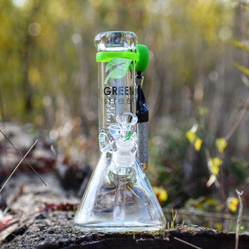 bong-buddy: Green Street Glass | For those who like it THICK… 9-10mm thickness Hand-crafted i