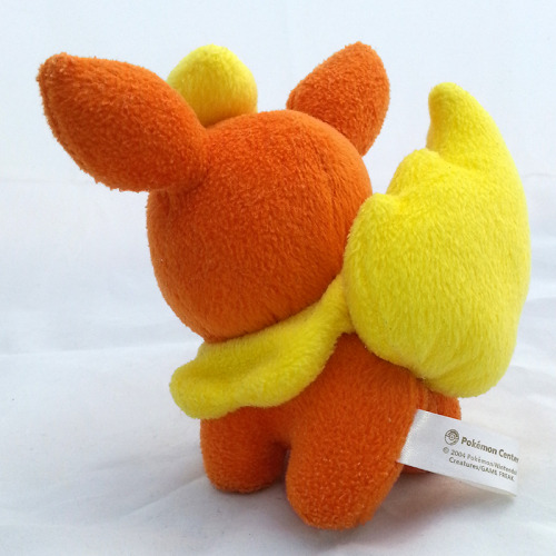 banettestoybox:Flareon Pokedoll 