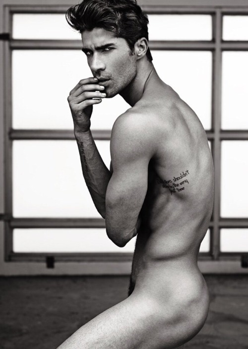 isaacjestevez:Clauss Castro by Wong Sim