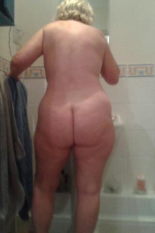 bigarseluver:  bigarseluver:  Wifey. Love people to see her, enjoy her &amp;