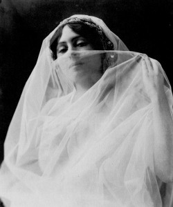 oorequiemoo:  Woman wearing veil Frances benjamin Johnson, 1896 
