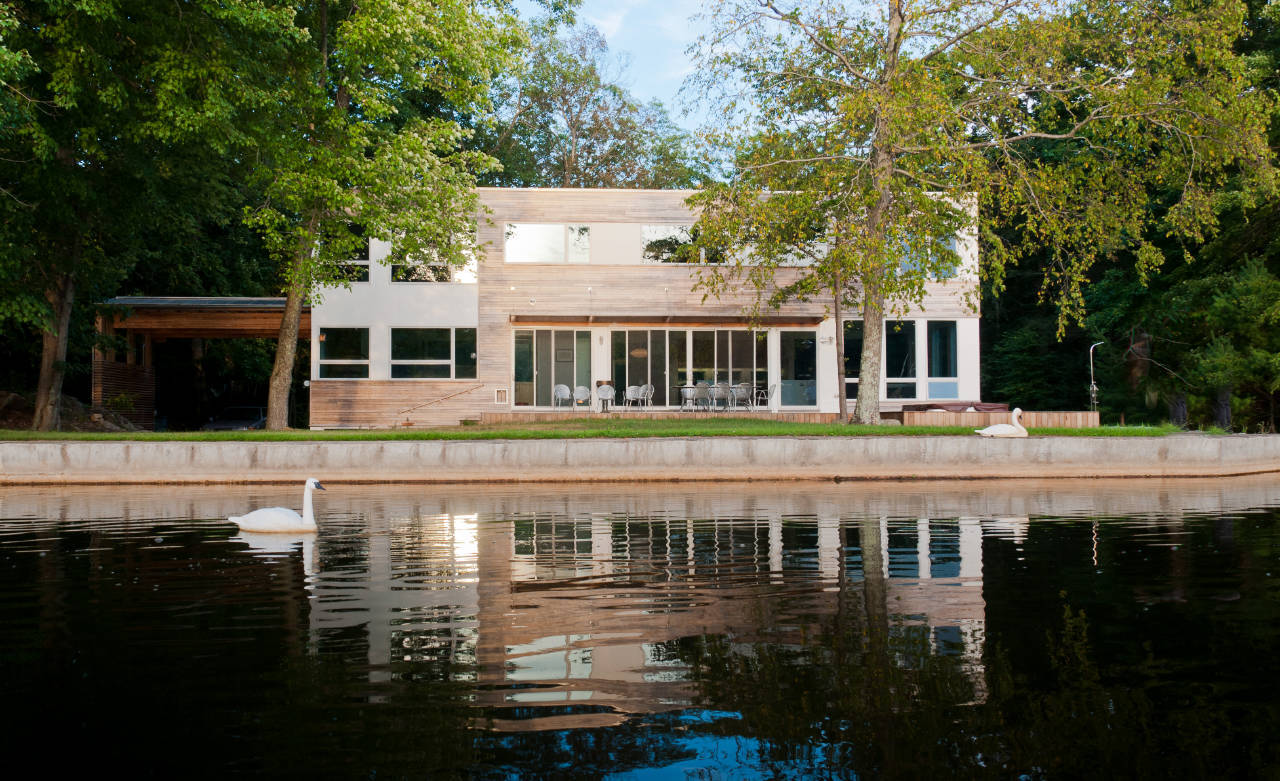 freshome:  Pavilion-Like House Designed as a Lake Retreat by RES4RES4 designed the