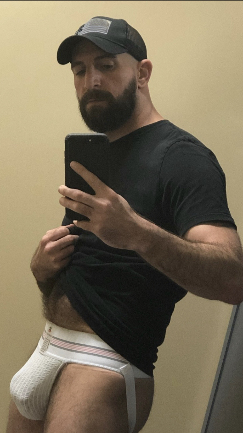 imagesofexpression:I though this guy was cocky when we first met now I see he’s also jockey!