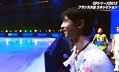 yunamao-gifs:  Yuzuru HANYU, Ending ❧ Trophée Eric Bompard 2013 