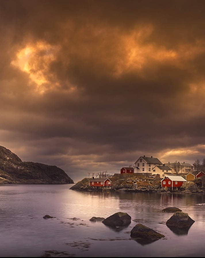 colorel11:  © Joana DueñasLofoten fjord