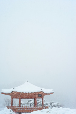 mistymorningme:  Winter Pavilion by Leigh