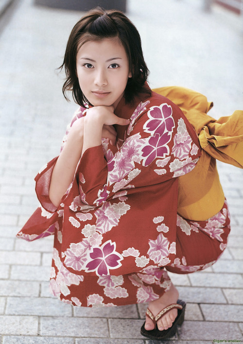 Yukata worn by Ai Kato.  Image via g2slp of Flickr
