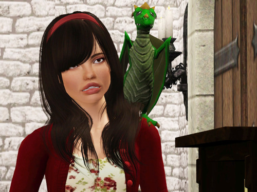 lesbisim:  Peony complained until she got a dragon of her own - a green one.