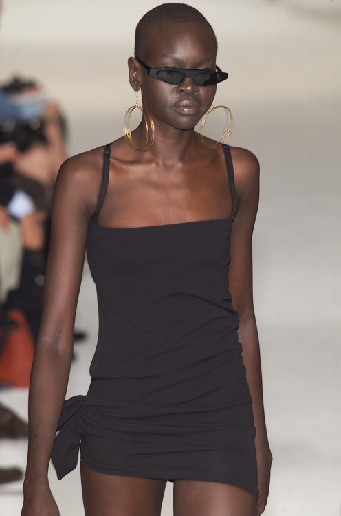 mihaliko:Alek Wek @ Dolce &amp; Gabbana S/S 2001