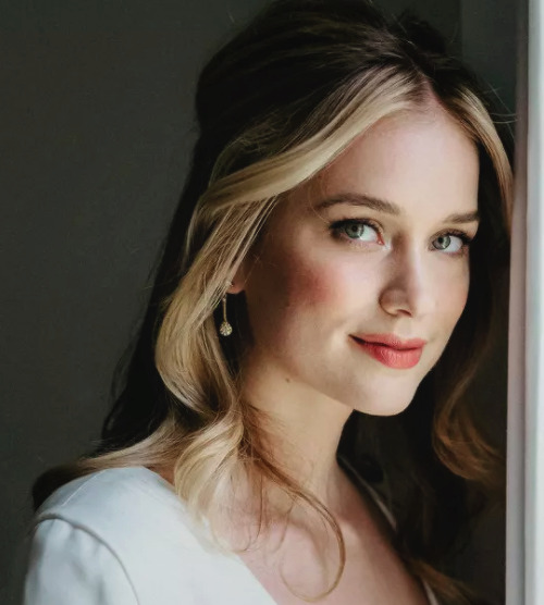 ELIZABETH LAIL photographed on her wedding day by Forged in the North