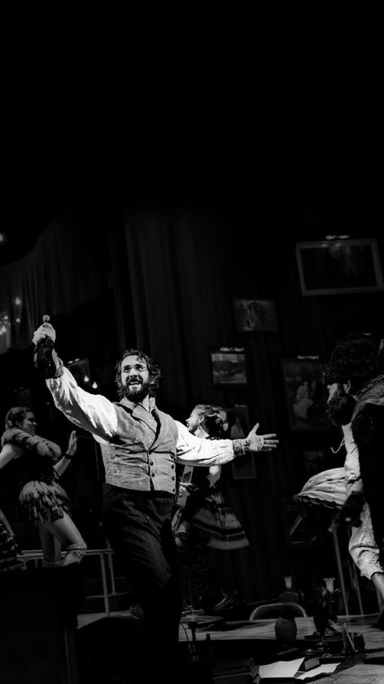 christianbcrle:Great Comet lockscreens Screenshot for best qualityPlease reblog / like if you use