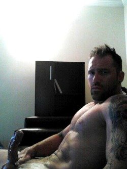 dadsboysbears:  dadsboysbears: Lots of Dads