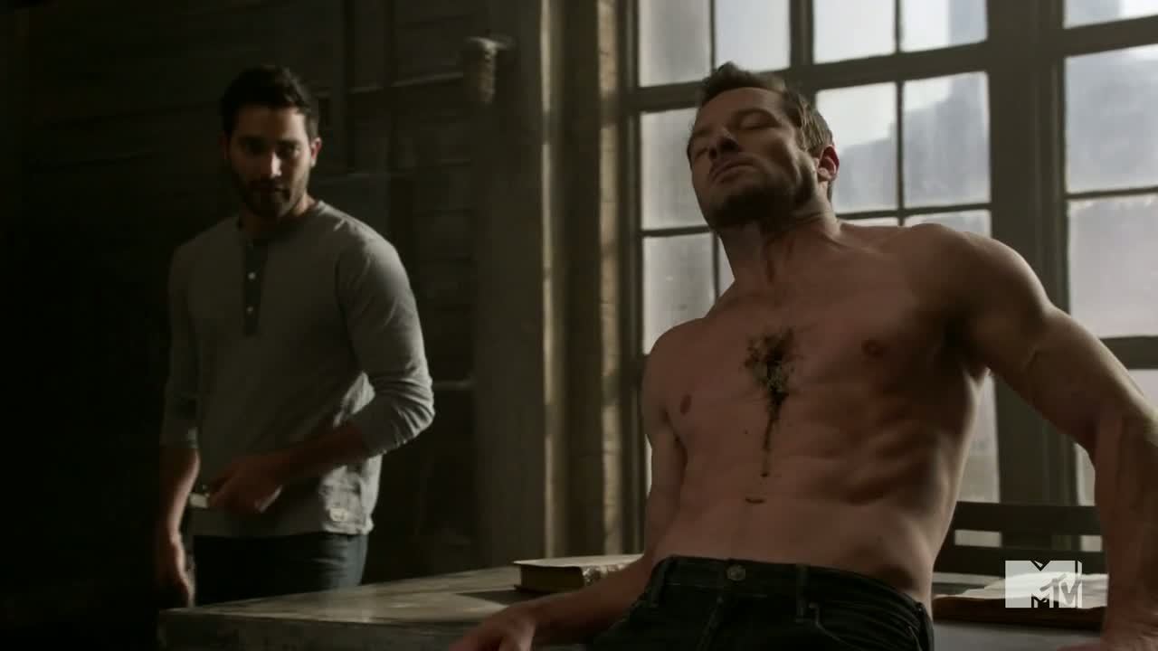 hotfamousmen:  Ian Bohen