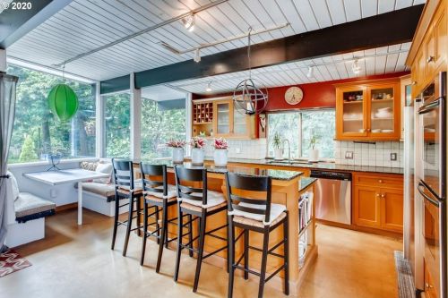 househunting:  迲,000/4 br/2300 sq ftPortland, ORbuilt in 1962