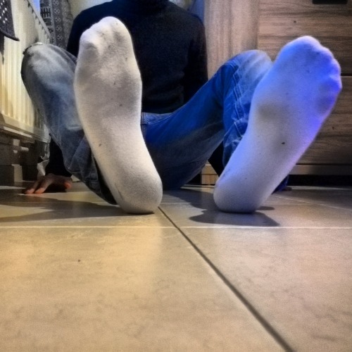 Gays | Socks | Sneaker | Shoes | Feet | Gear | Cum