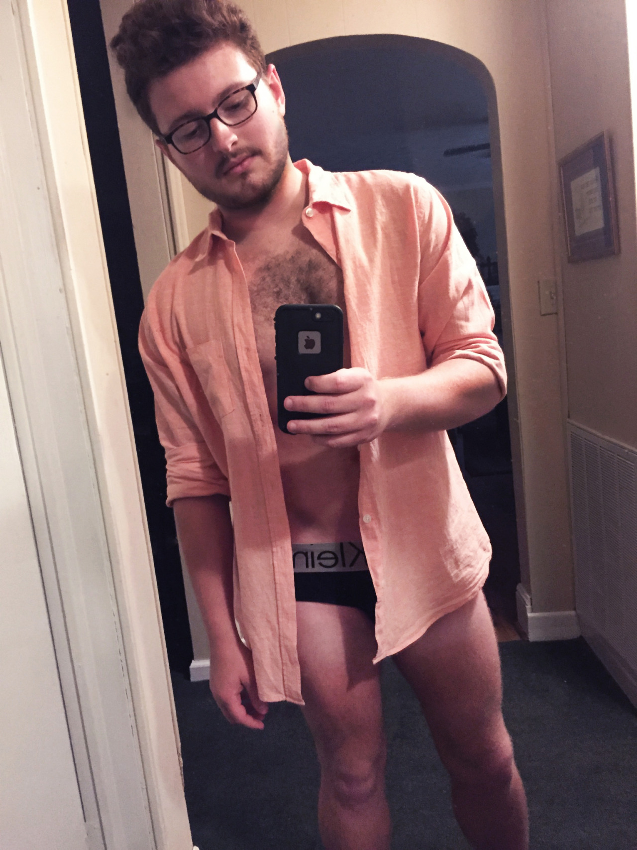 the-doctor-pepper:  no pants, no problem 