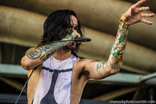 tracingbackromans:  Like Moths To Flames by Lisandro Sanchez on Flickr. 