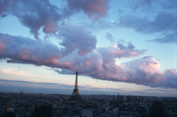 unrar:  Eiffel Tower from Arc de Triomphe