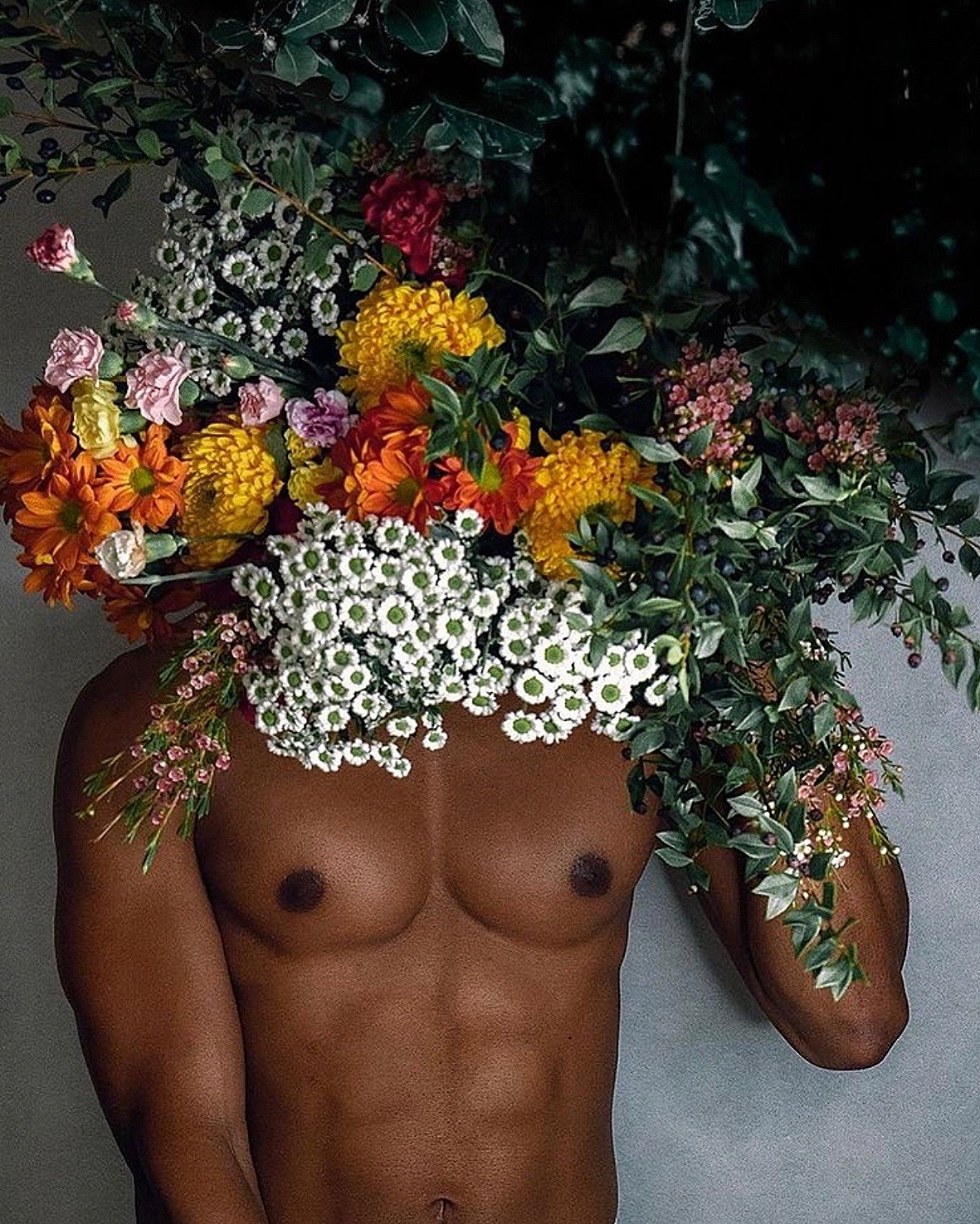 dylingerx::DANIEL @dany.bw Follow Blaqhomme Hey mitties 