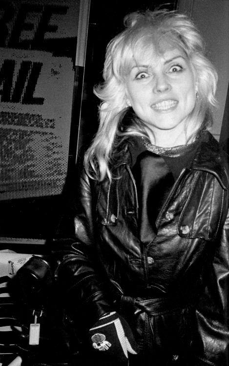 superblackmarket2:  Debbie Harry photographed by Paul Zone, 1977 