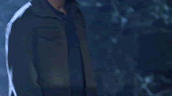 redboarambo:  angelos-castiel:  have you ever wanted to flat with another supernatural fan just so you could wake them up every tuesday with ‘heat of the moment’ because i have   Yes. Yes I have. 