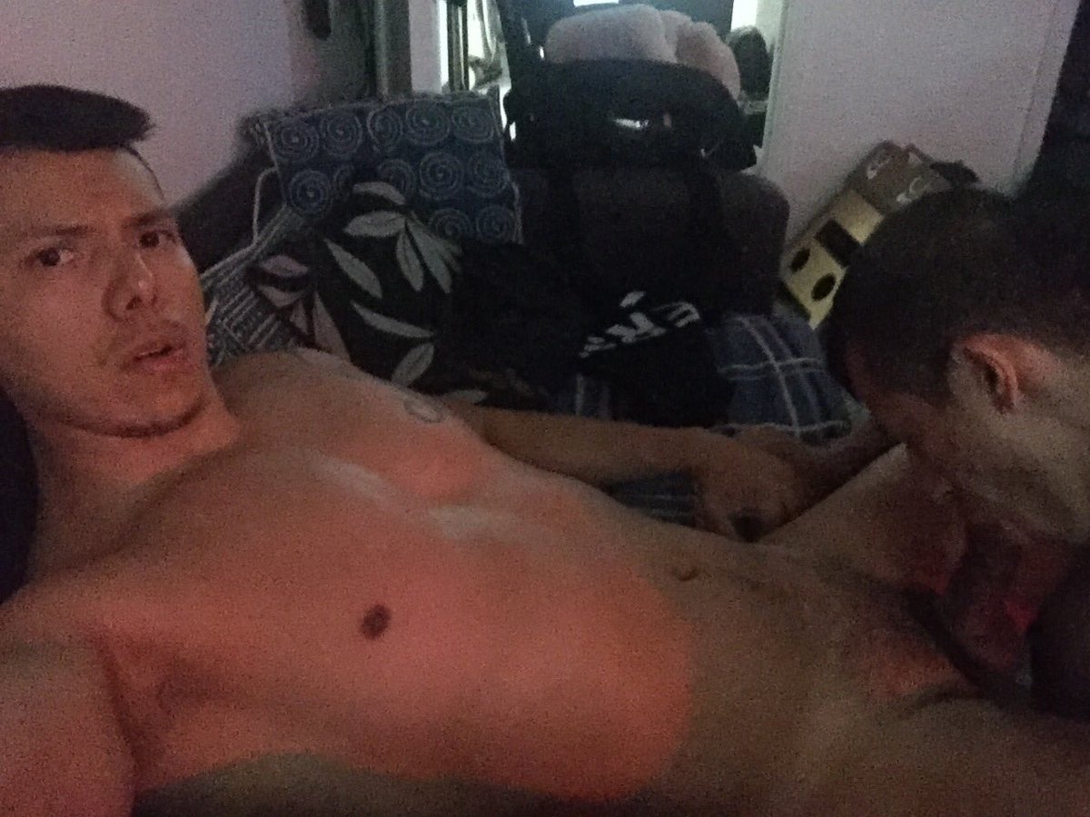 m2sathirteen:  tugranbergotatubebelovly:  ekyn03:  Yum…  Ok Neutron Mr Gay Texas