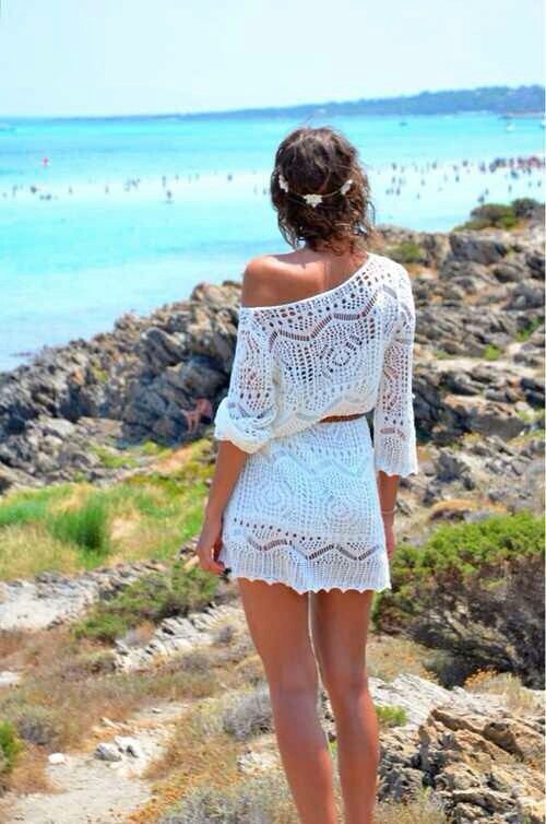 jillrenn:  piper-007:  flirtingwithtemptations  Ooo, love this dress!