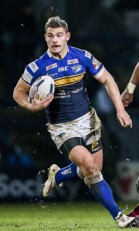 giantsorcowboys:Sunday Stunner!An Anonymous Tumblr Sent Me A Few Photos Of Stevie Ward…A Stand Off Stunner From Leeds. I Had A Few Extra To Add To His Submissions. Stevie’s Sexy As Hell, Baby!