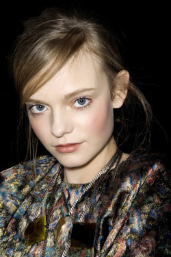 lsyorg:   Beauty - Kenzo  Fall 2009 