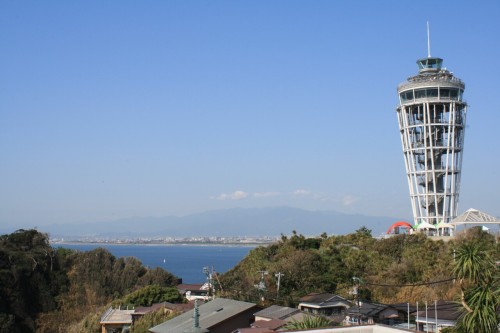 【４３５】観光に 父子の二人で 江ノ島へ 海を愉しみ 良き休暇なり