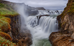 stephanocardona:  Gullfoss by pnegi