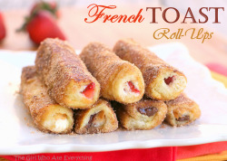 xmits:  thecakebar:  French Toast Rollups